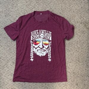 Willie Nelson T-Shirt - Never worn